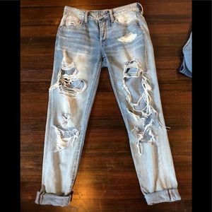 American Eagle “tom girl”  Ripped jeans size 0